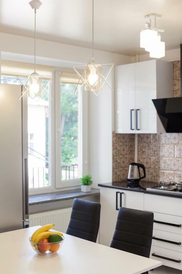 Avangard Shpytalna 20A Apart Lviv Exterior foto